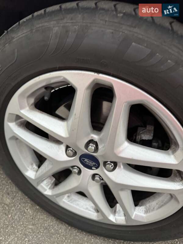 Седан Ford Fusion 2015 в Харькове фото 3 Седан Ford Fusion 2015 в Харькове