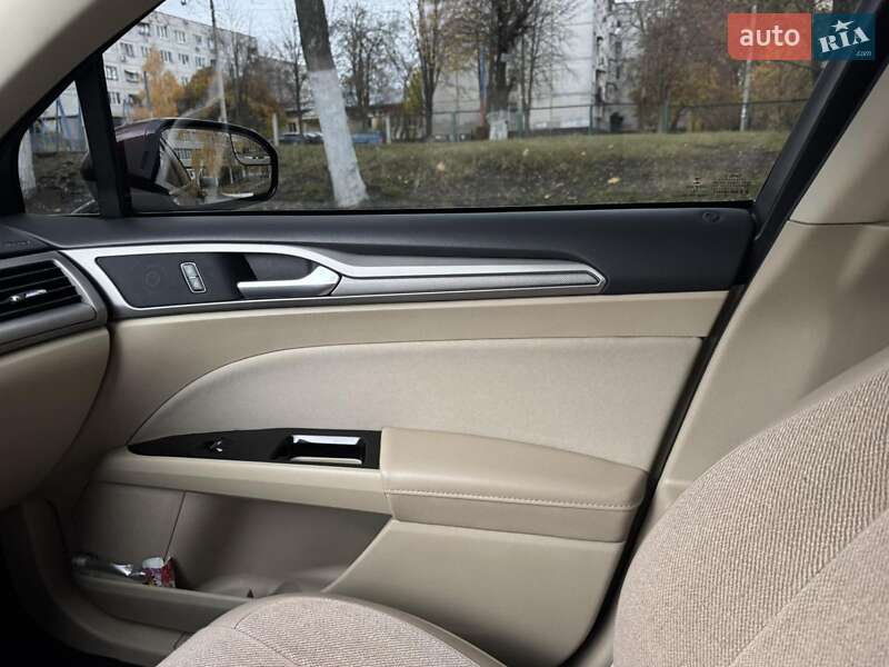 Седан Ford Fusion 2015 в Харькове фото 12 Седан Ford Fusion 2015 в Харькове