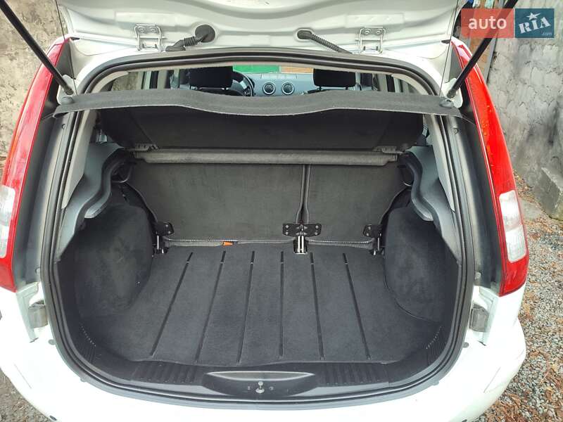 Хэтчбек Ford Fusion 2010 в Житомире