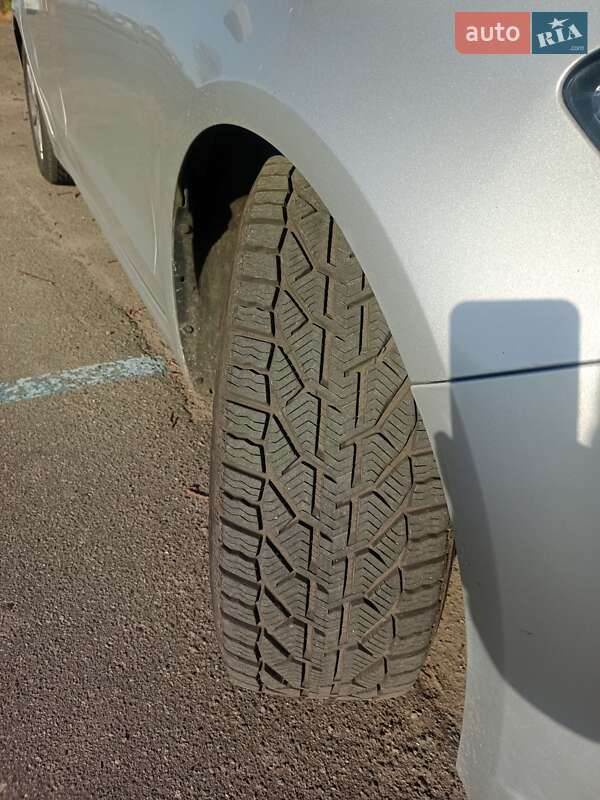 Седан Ford Fusion 2017 в Киеве фото 12 Седан Ford Fusion 2017 в Киеве