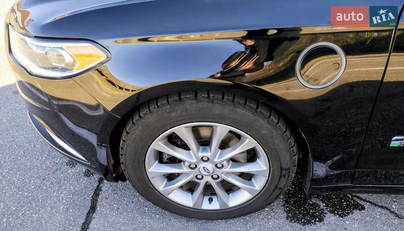 Седан Ford Fusion 2017 в Полтаві