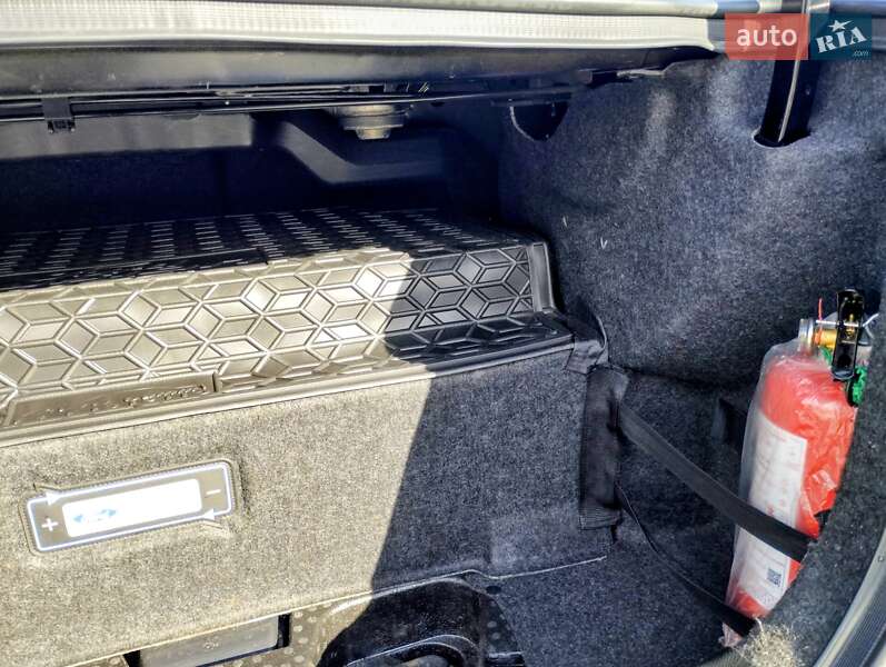 Седан Ford Fusion 2017 в Полтаві