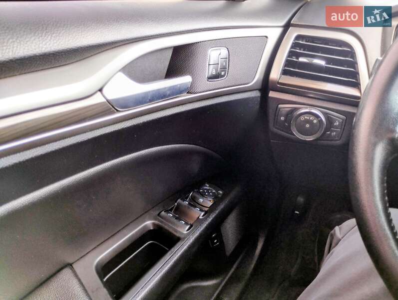 Седан Ford Fusion 2017 в Полтаві