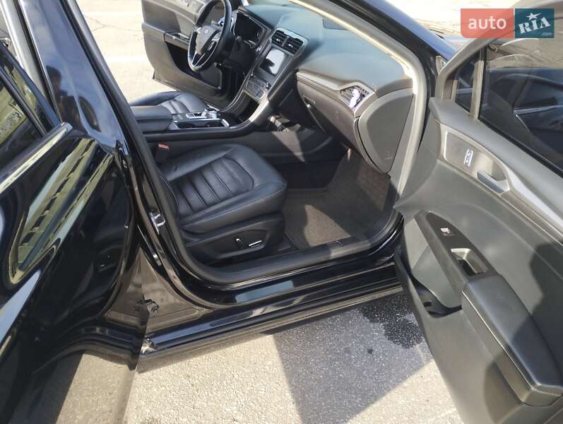 Седан Ford Fusion 2017 в Полтаві