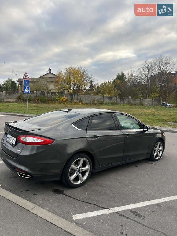 Седан Ford Fusion 2015 в Виннице