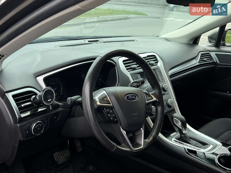 Седан Ford Fusion 2015 в Виннице