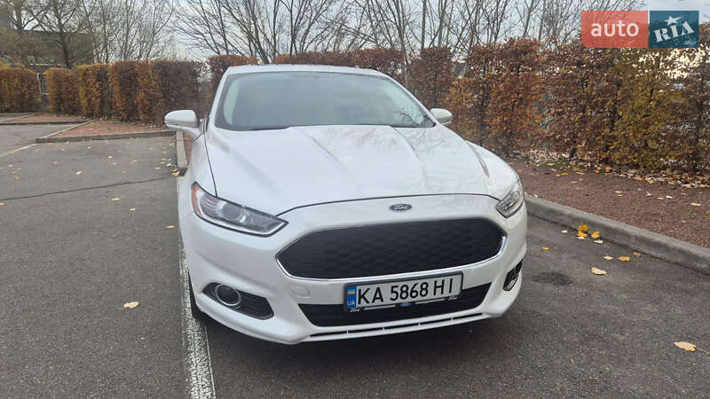 Седан Ford Fusion 2015 в Киеве