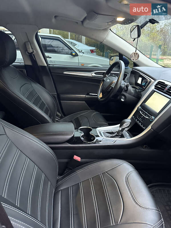 Седан Ford Fusion 2013 в Харькове