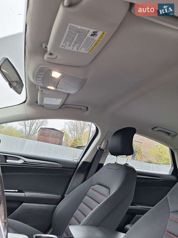 Седан Ford Fusion 2015 в Киеве