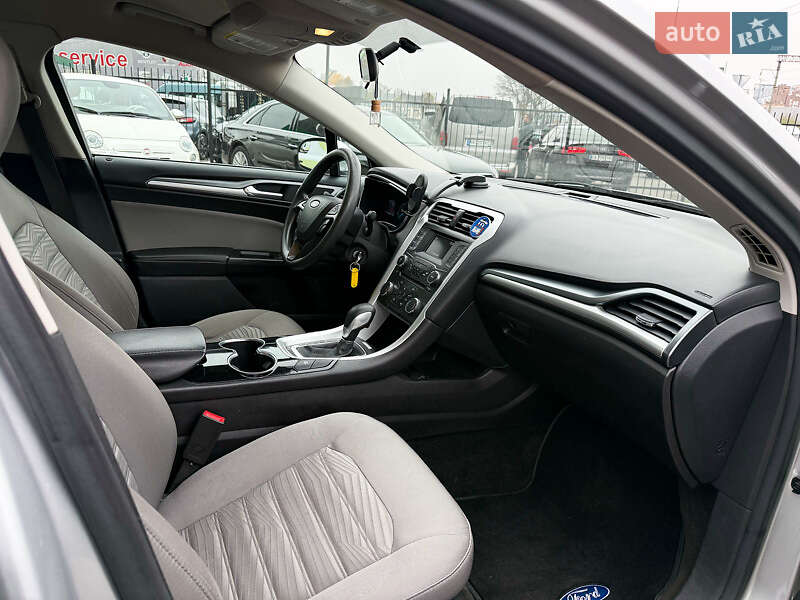 Седан Ford Fusion 2015 в Києві фото 15 Седан Ford Fusion 2015 в Києві