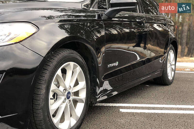 Седан Ford Fusion 2019 в Киеве фото 6 Седан Ford Fusion 2019 в Киеве