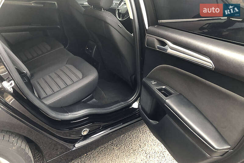 Седан Ford Fusion 2019 в Киеве фото 27 Седан Ford Fusion 2019 в Киеве