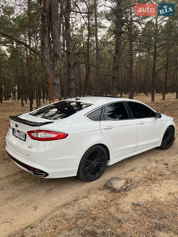 Седан Ford Fusion 2014 в Миколаєві