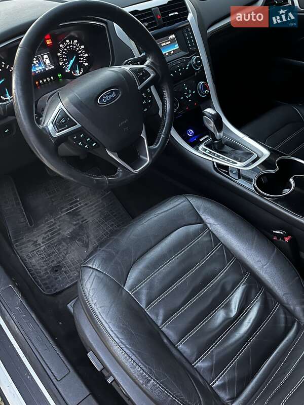 Седан Ford Fusion 2014 в Миколаєві