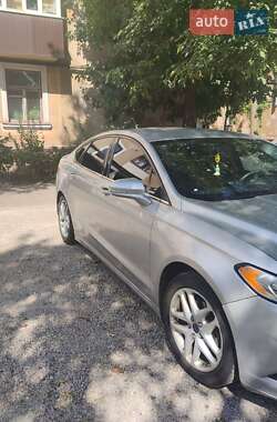 Седан Ford Fusion 2014 в Кривом Роге