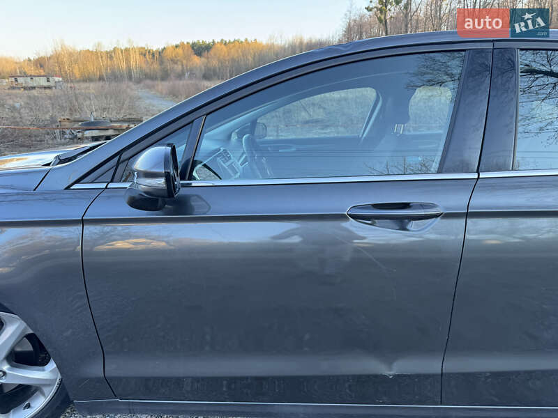 Седан Ford Fusion 2015 в Киеве