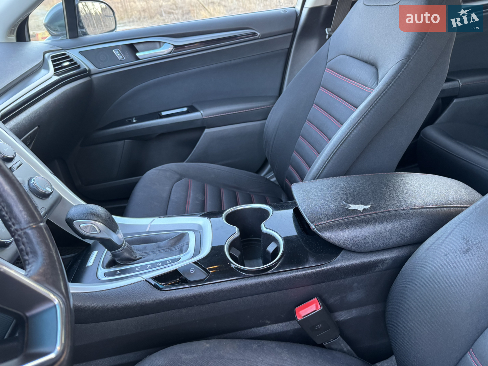 2015 Ford Fusion - мініатюра 39