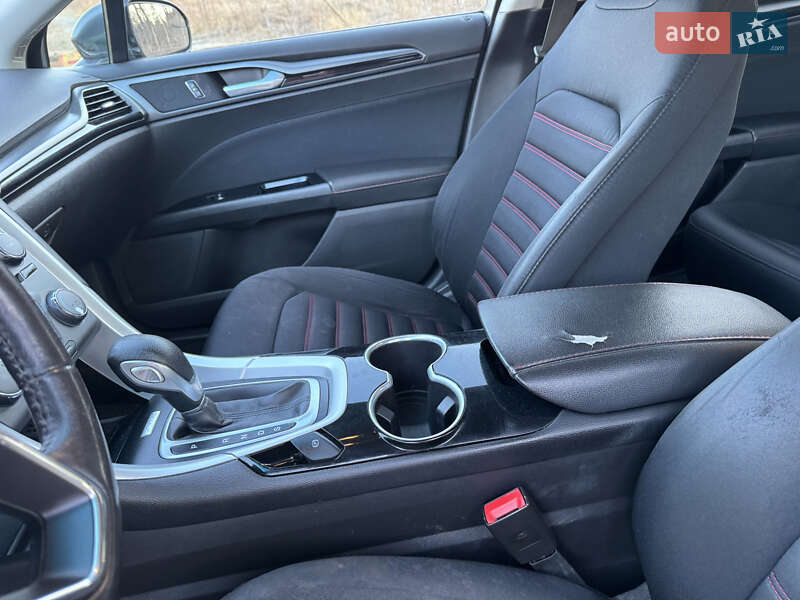 Седан Ford Fusion 2015 в Киеве