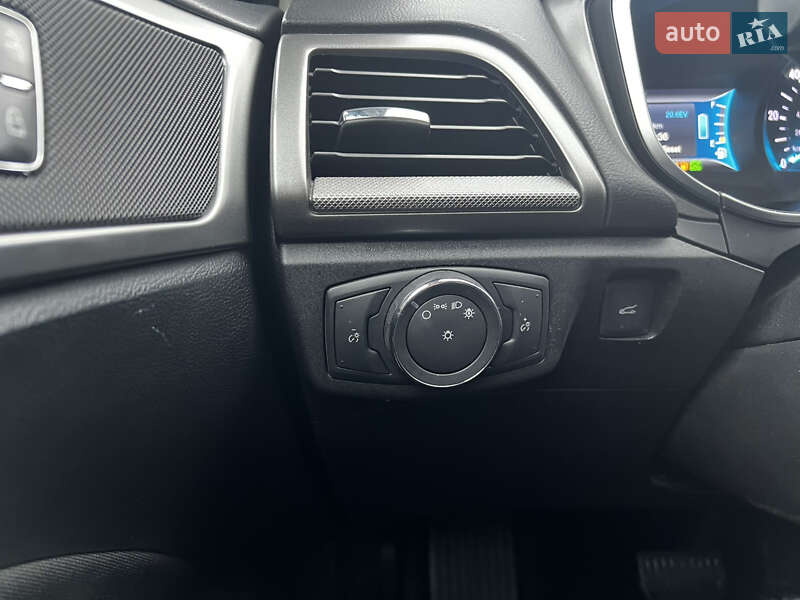 Седан Ford Fusion 2018 в Дніпрі фото 37 Седан Ford Fusion 2018 в Дніпрі