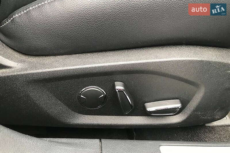 Седан Ford Fusion 2018 в Киеве фото 21 Седан Ford Fusion 2018 в Киеве