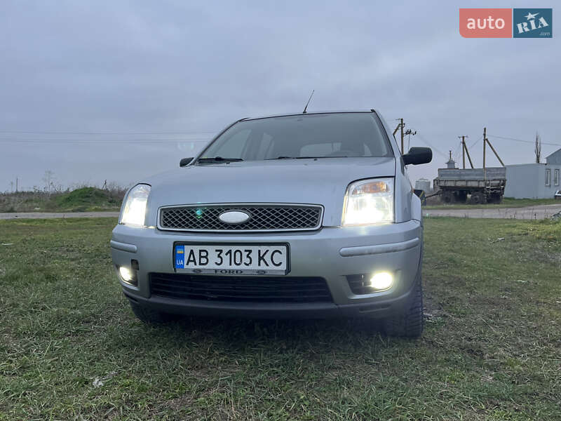 Хетчбек Ford Fusion 2003 в Казанці