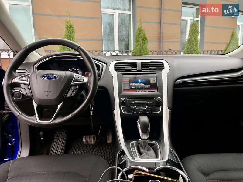 Седан Ford Fusion 2015 в Вінниці