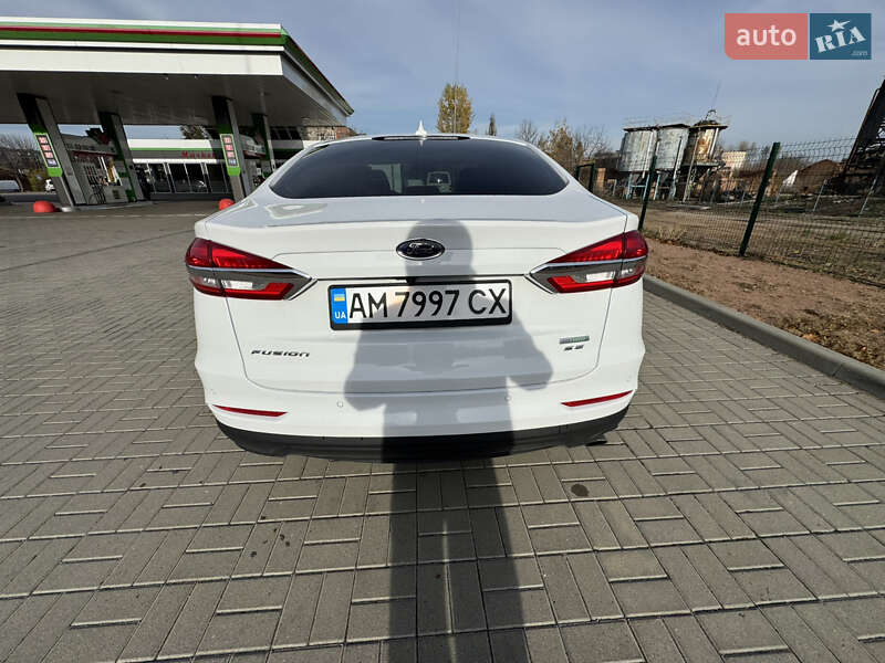 Седан Ford Fusion 2019 в Житомире