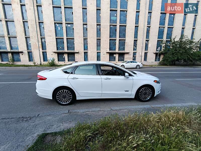 Ford Fusion 2016
