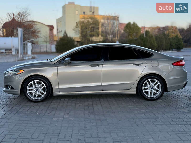 Седан Ford Fusion 2014 в Дніпрі