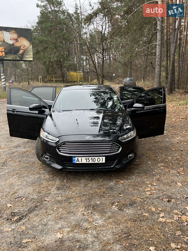Седан Ford Fusion 2015 в Обухові