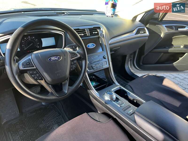 Седан Ford Fusion 2019 в Івано-Франківську