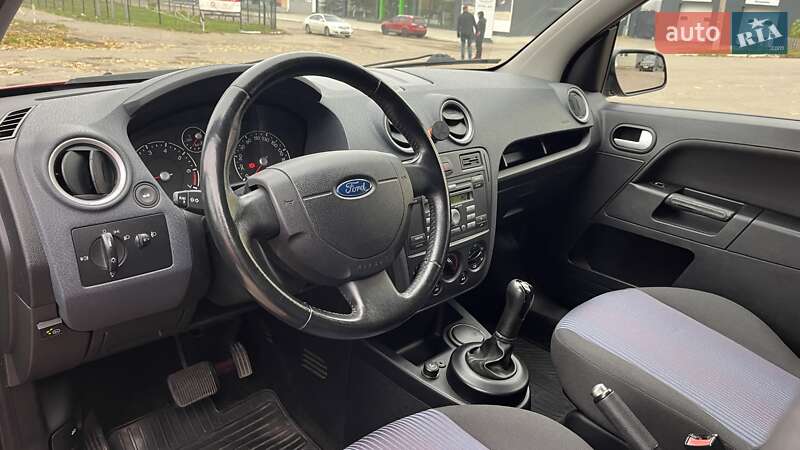 Хэтчбек Ford Fusion 2008 в Николаеве фото 9 Хэтчбек Ford Fusion 2008 в Николаеве