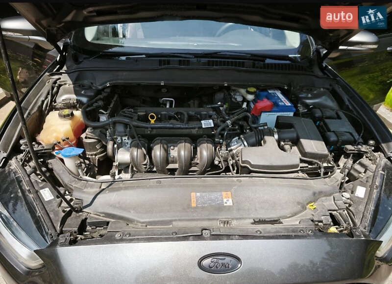 Седан Ford Fusion 2015 в Полтаві