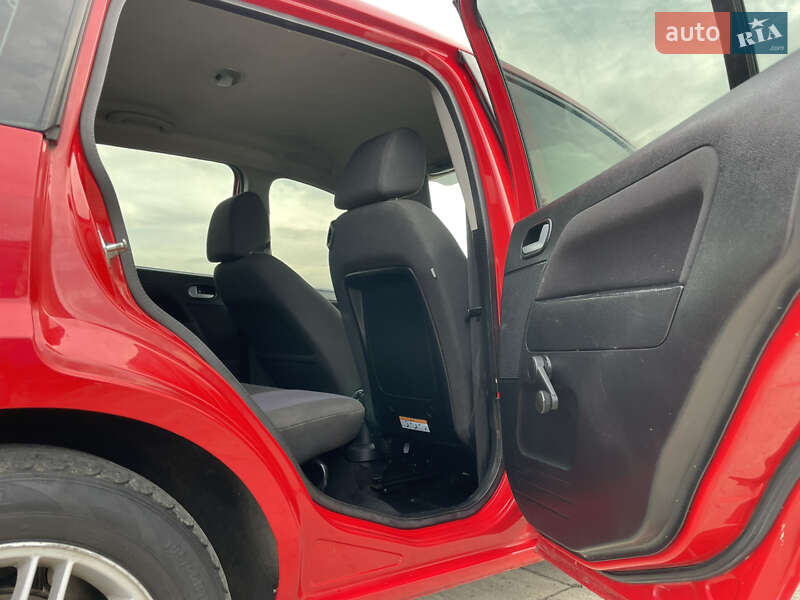 Хэтчбек Ford Fusion 2008 в Солотвине