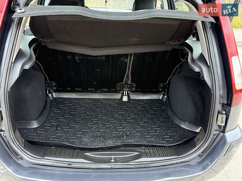 Хэтчбек Ford Fusion 2007 в Шептицькому