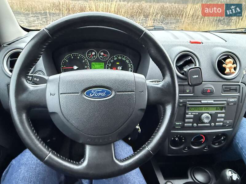 Хэтчбек Ford Fusion 2007 в Шептицькому