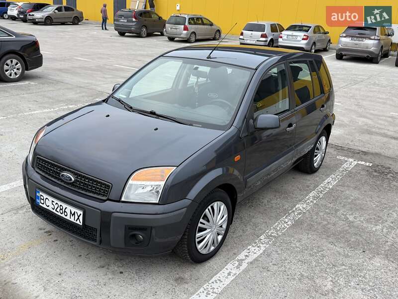 Хэтчбек Ford Fusion 2007 в Шептицькому