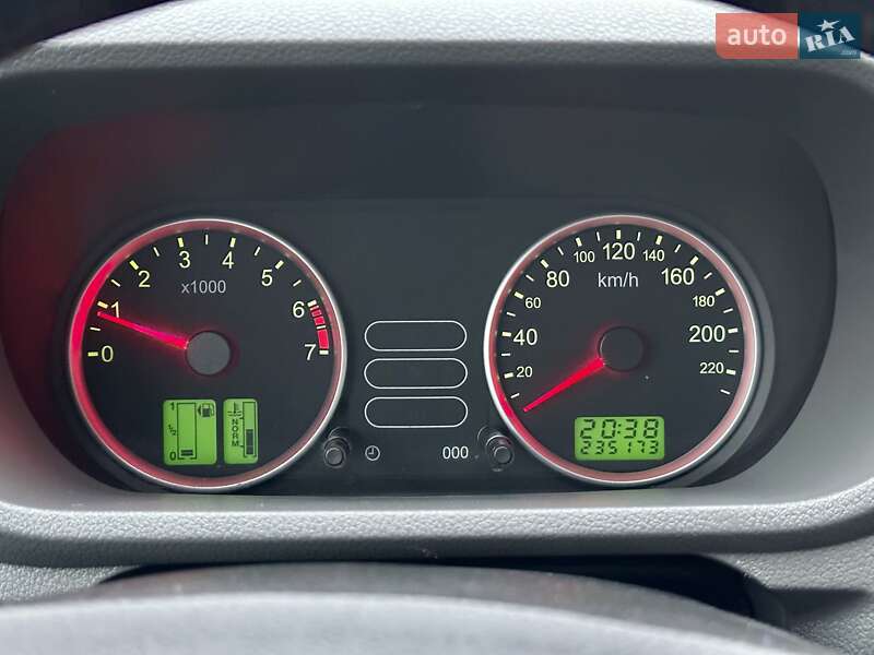 Хетчбек Ford Fusion 2005 в Володимирці