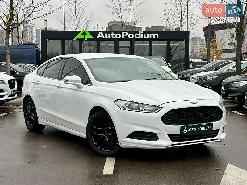 Седан Ford Fusion 2015 в Києві фото 2 Седан Ford Fusion 2015 в Києві