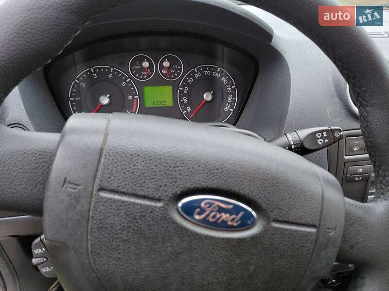 Хетчбек Ford Fusion 2006 в Рівному