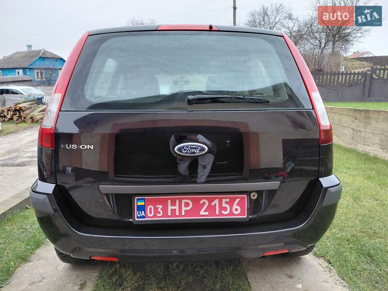Хетчбек Ford Fusion 2006 в Рівному