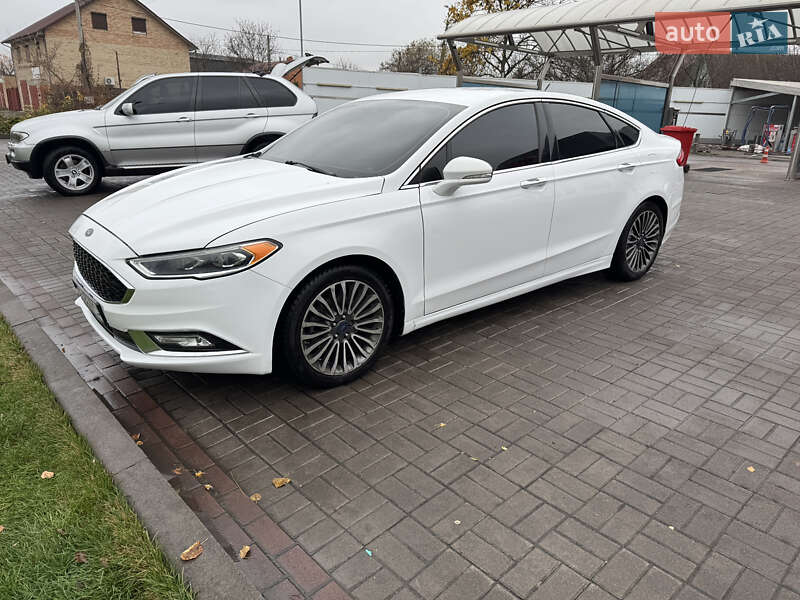 Седан Ford Fusion 2016 в Киеве фото 5 Седан Ford Fusion 2016 в Киеве