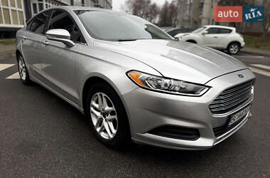 Седан Ford Fusion 2014 в Чернігові