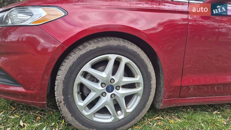 Седан Ford Fusion 2015 в Борисполі