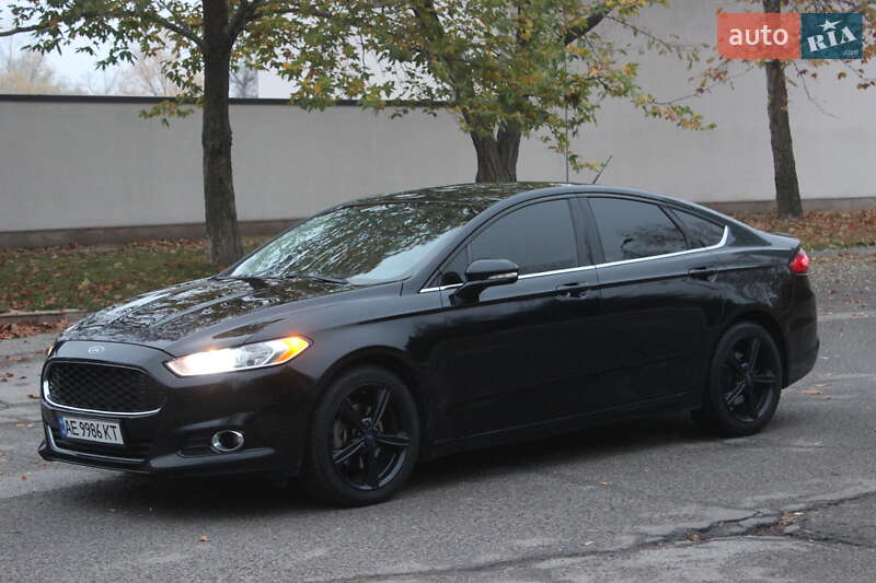 Седан Ford Fusion 2016 в Дніпрі