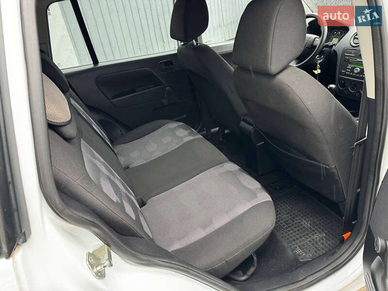 Хэтчбек Ford Fusion 2010 в Днепре фото 15 Хэтчбек Ford Fusion 2010 в Днепре