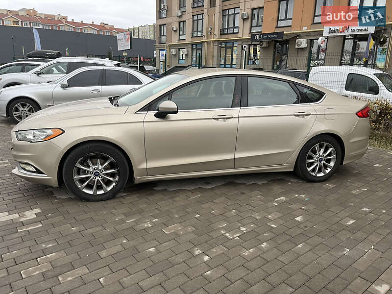 Седан Ford Fusion 2016 в Софіївській Борщагівці