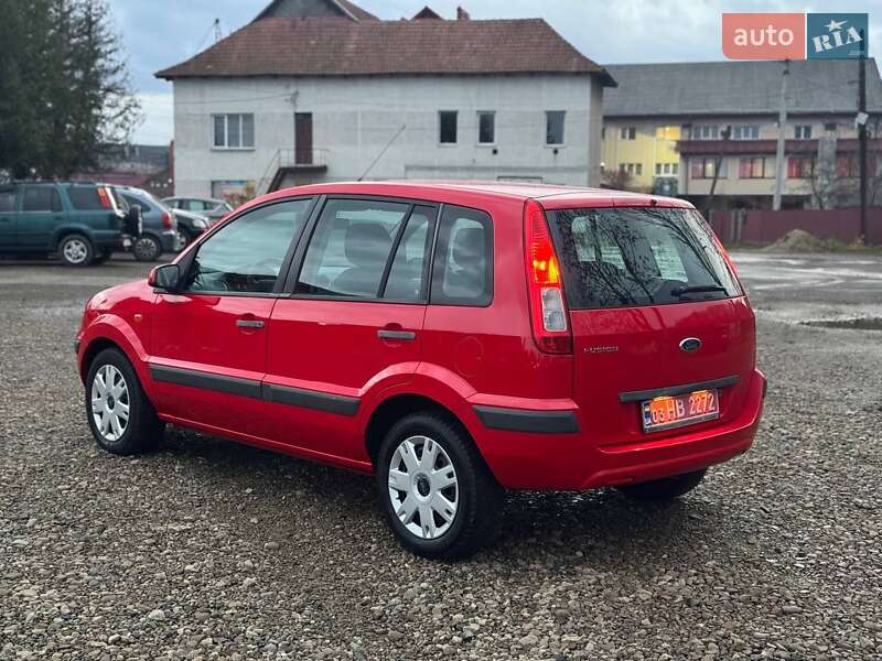 Хетчбек Ford Fusion 2007 в Долині