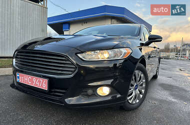 Седан Ford Fusion 2016 в Виннице