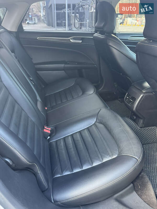Седан Ford Fusion 2016 в Кривом Роге фото 9 Седан Ford Fusion 2016 в Кривом Роге